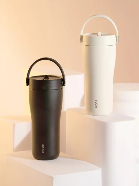 EQUA Carry Cup, termo šalica od nehrđajućeg čelika za čaj/kavu, 600ml, Crna
